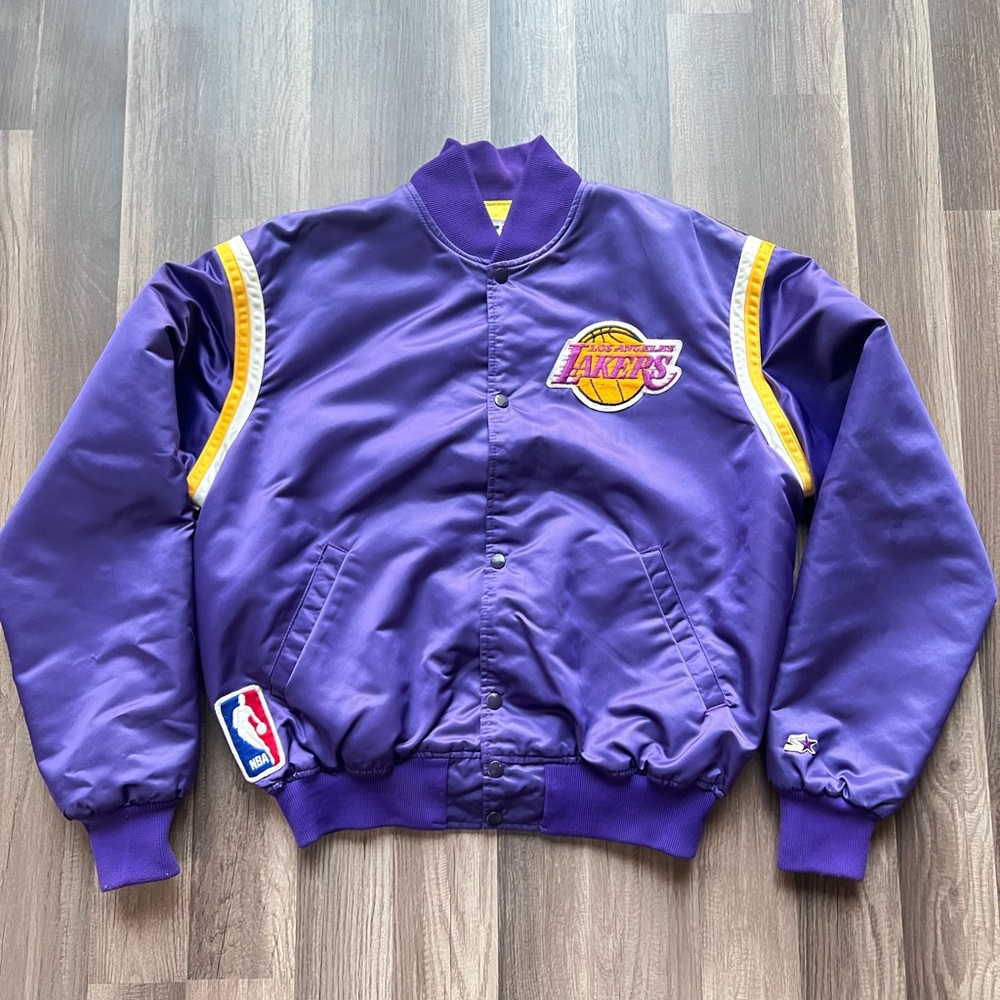 Los Angeles Lakers NBA Vtg starter jacket RARE sz XL autographed #32